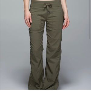 Lululemon athletica, dance studio pant, mid rise, size 6